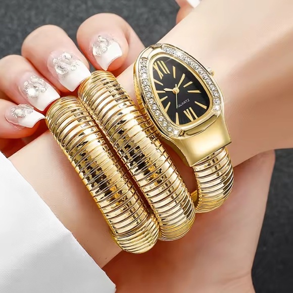 Gold Serpentine Snake Women’s Watch main image 6